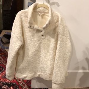 Cozy sweatshirt and lounge pant combo